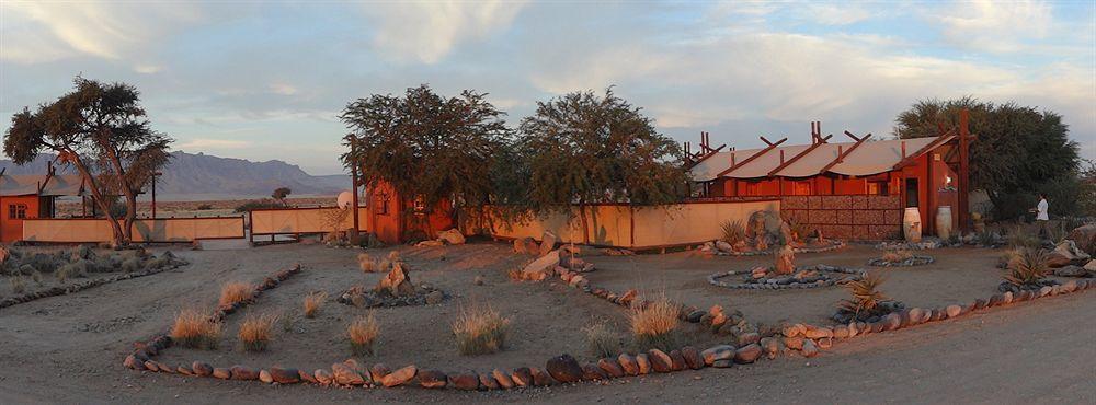 Desert Camp Сесрием Экстерьер фото