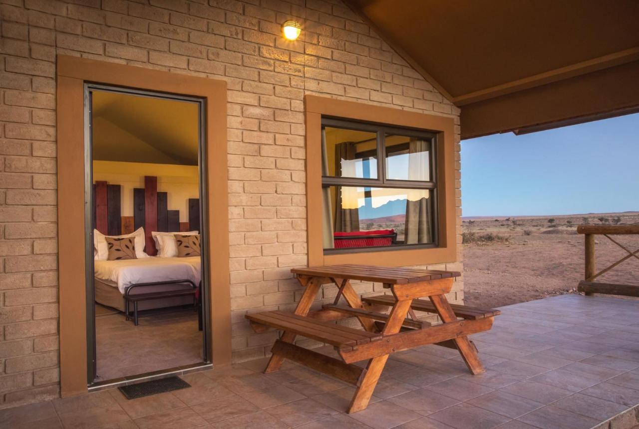 Desert Camp Сесрием Экстерьер фото